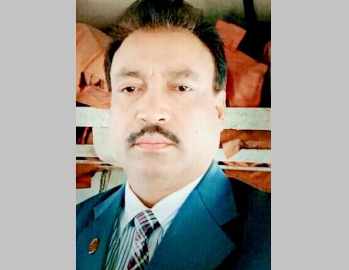 মনপুরায় বিশৃঙ্খলার দায়ে বরখাস্ত হলেন শিক্ষক মাইনউদ্দিন